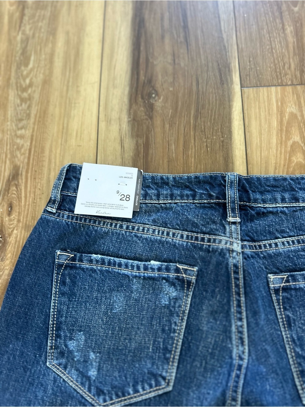 KanCan women’s Distressed boyfriend Jeans size 9/28 NWT - Picture 5 of 5